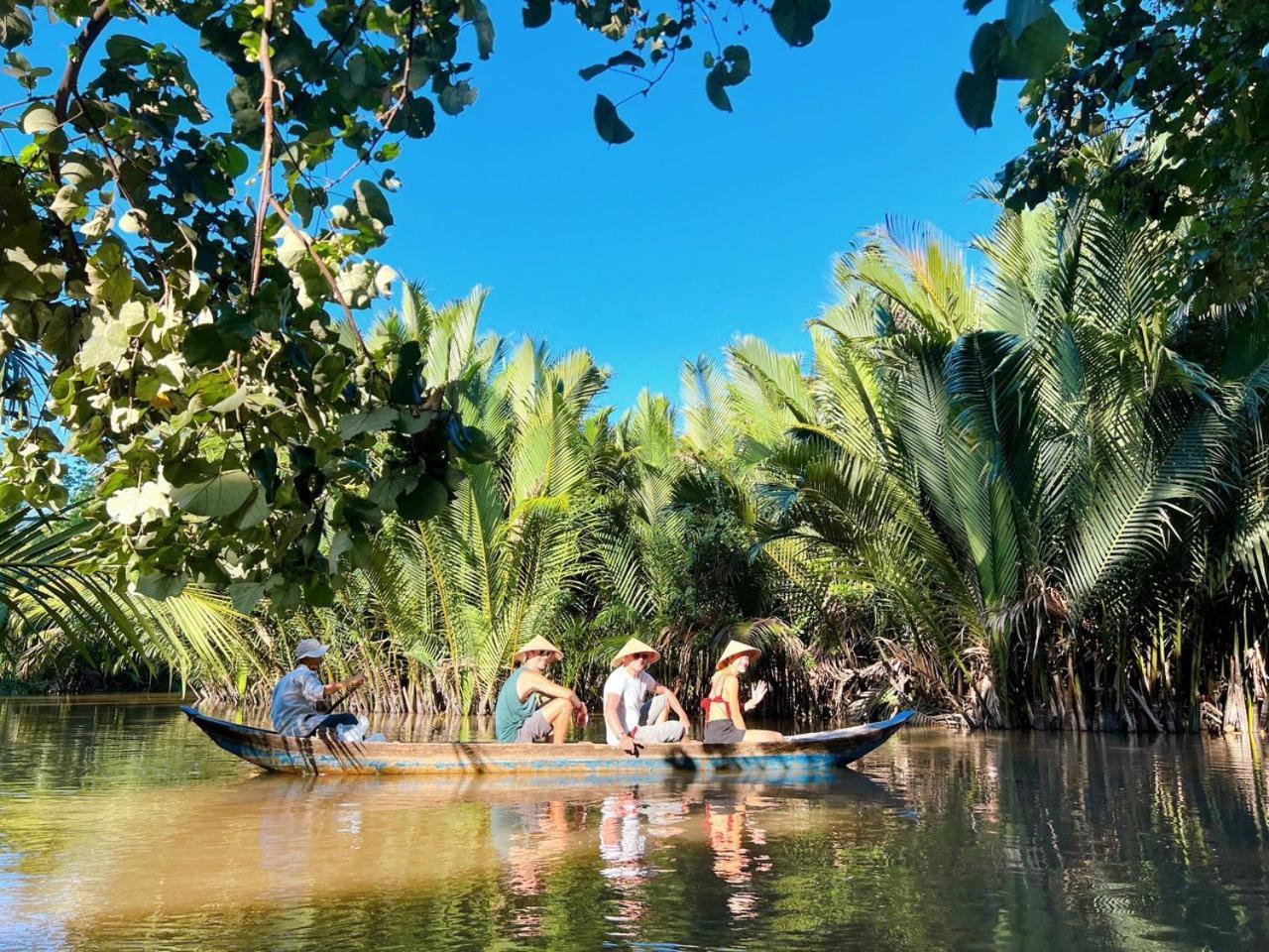 Hide Away Bungalows In Ben Tre City Exterior foto